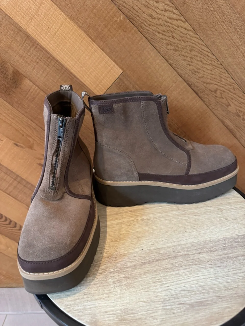 UGG CityFunc Zip Platform Boot - Hickory- SZ 9.5